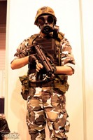 Leadmill as Corporal Adrian Shepard from Half Life: Opposing Force - photo by www.cosplaysnap.co.uk